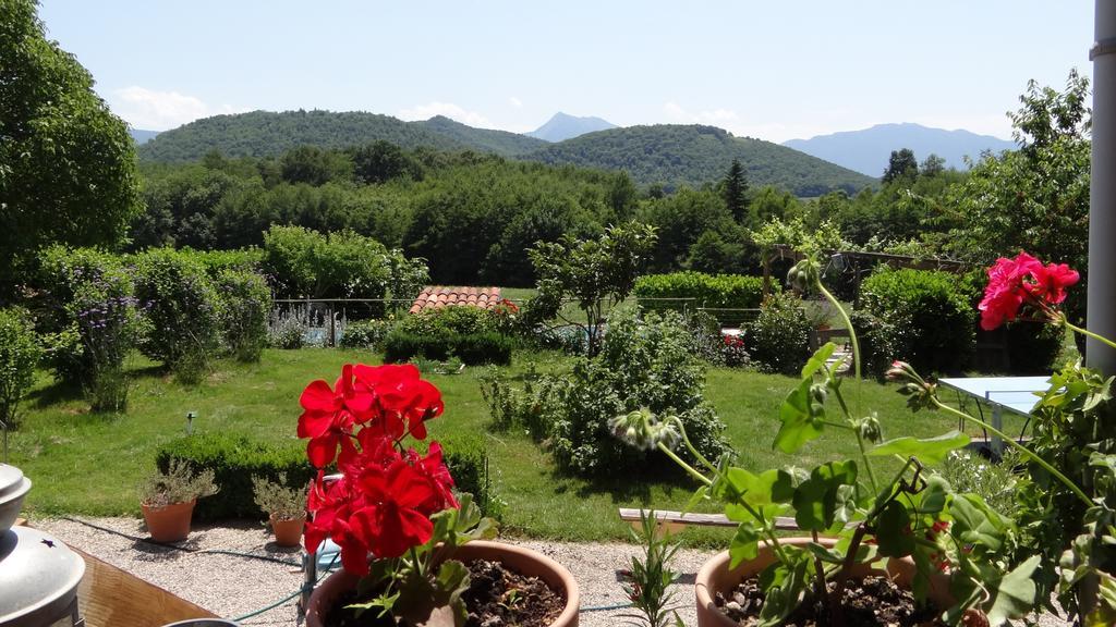 Gites Pyrenees Les Trois Montagnes Ganties Oda fotoğraf